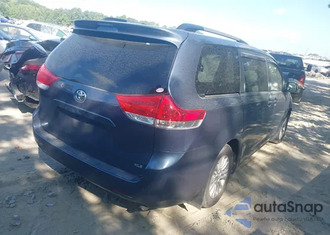 2014 Toyota Sienna Xle/Limited from USA, damaged, VIN 5TDYK3DC4ES475321